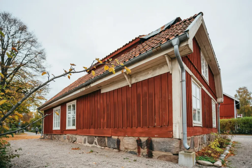 september r r tt tid att se ver h ngr nnor och stupr r s f rebygger du fuktskador i h st